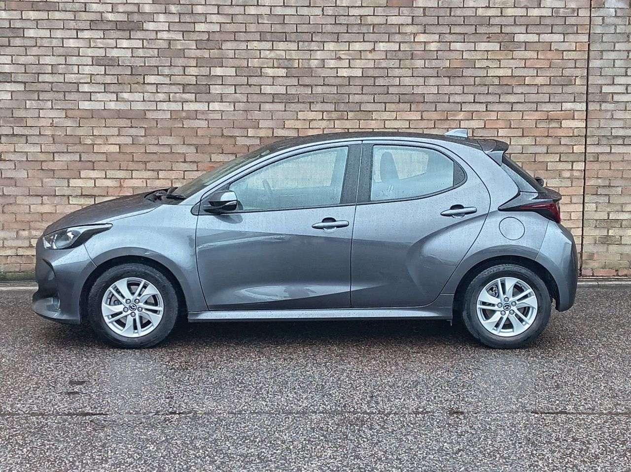 A 2023 MAZDA MAZDA2 HYBRID 1.5h Agile Hatchback 5dr Petrol Hybrid CVT Euro 6 (s/s) (116 ps) A 2023 MAZDA MAZDA2 HYBRID 1.5h Agile Hatchback 5dr Petrol Hybrid CVT Euro 6 (s/s) (116 ps)