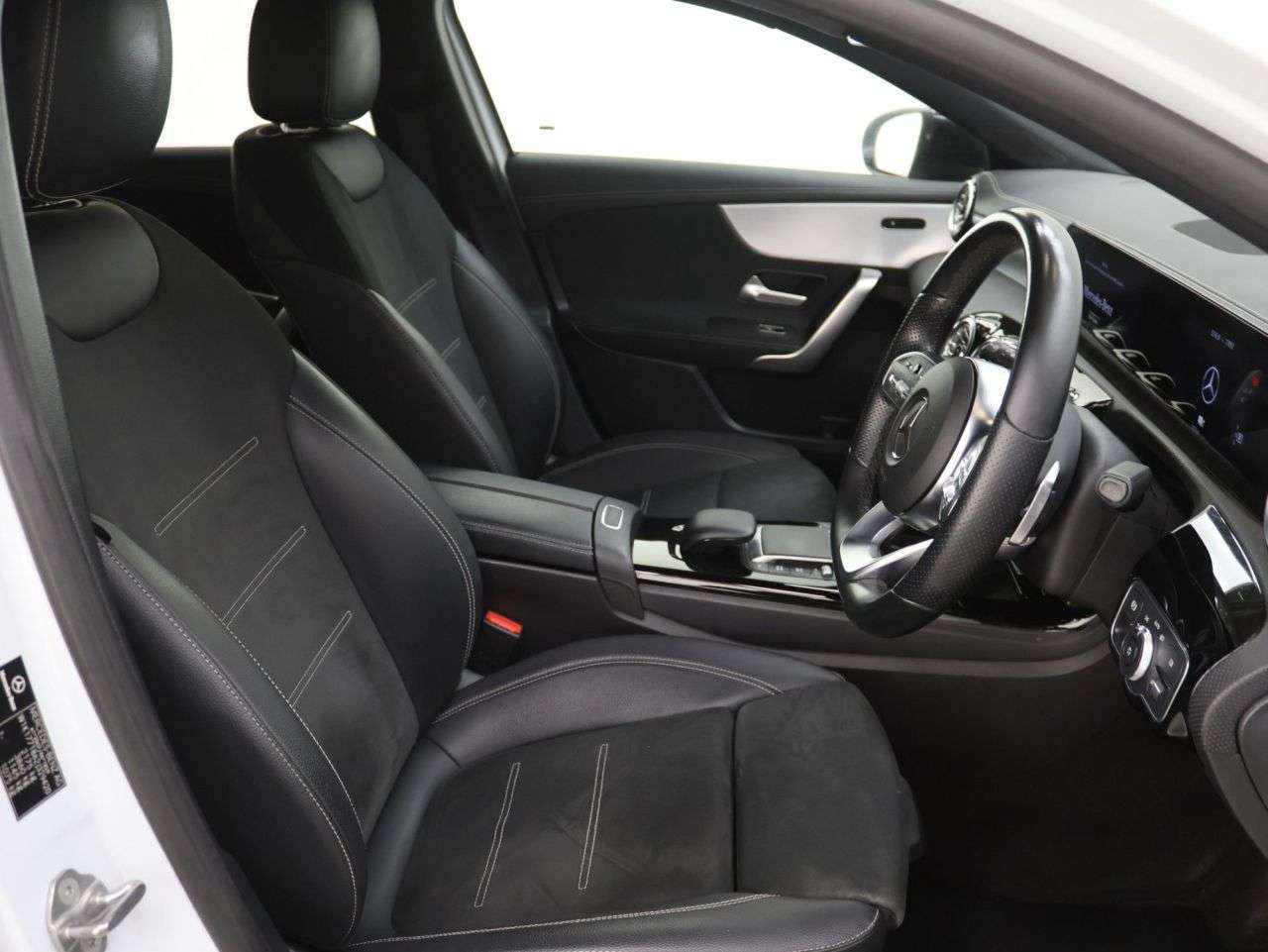 2021 MERCEDES-BENZ A CLASS 2021 MERCEDES-BENZ A CLASS