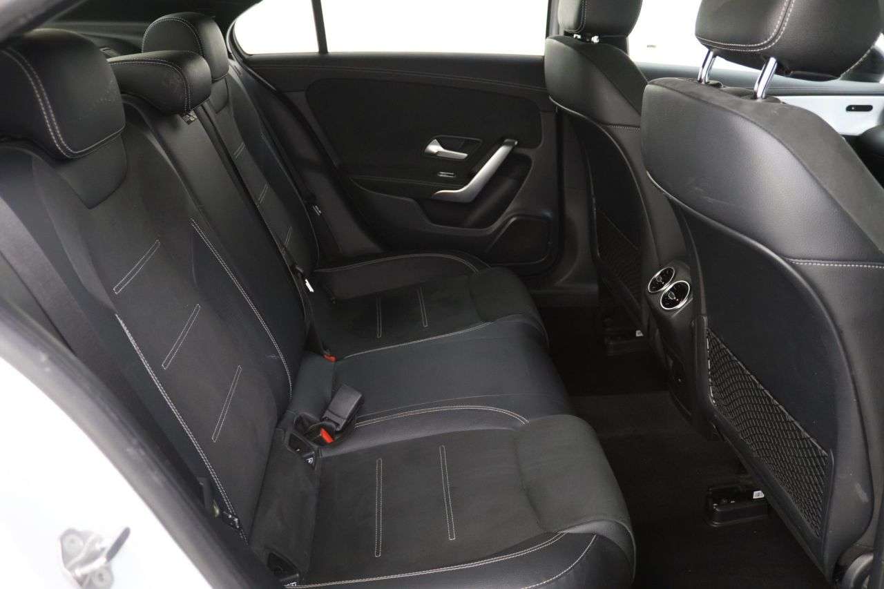 2021 MERCEDES-BENZ A CLASS 2021 MERCEDES-BENZ A CLASS