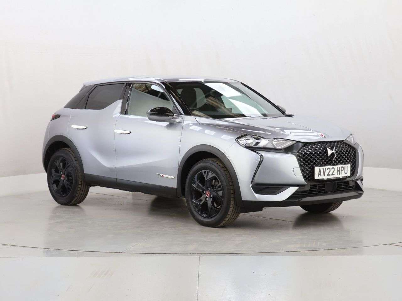 A 2022 DS AUTOMOBILES DS 3 1.2 PureTech Performance Line Crossback 5dr Petrol EAT8 Euro 6 (s/s) (130 p A 2022 DS AUTOMOBILES DS 3 1.2 PureTech Performance Line Crossback 5dr Petrol EAT8 Euro 6 (s/s) (130 p
