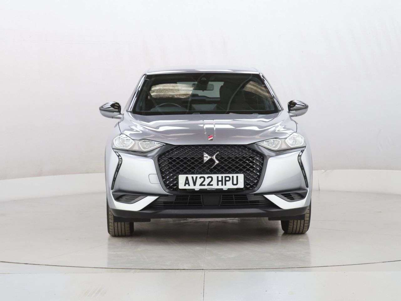 A 2022 DS AUTOMOBILES DS 3 1.2 PureTech Performance Line Crossback 5dr Petrol EAT8 Euro 6 (s/s) (130 p A 2022 DS AUTOMOBILES DS 3 1.2 PureTech Performance Line Crossback 5dr Petrol EAT8 Euro 6 (s/s) (130 p
