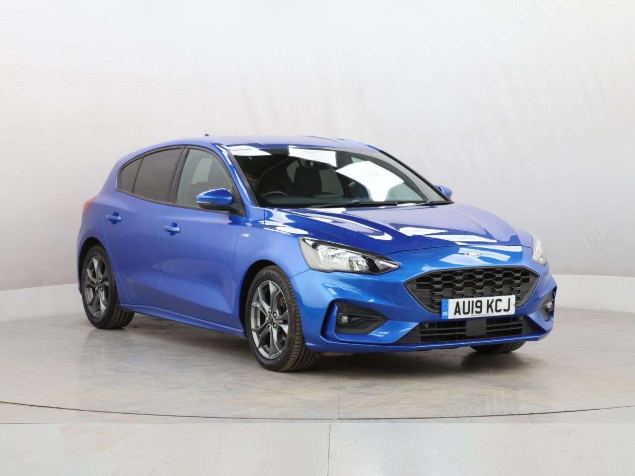 A 2019 FORD FOCUS 1.0T EcoBoost ST-Line Hatchback 5dr Petrol Manual Euro 6 (s/s) (125 ps) A 2019 FORD FOCUS 1.0T EcoBoost ST-Line Hatchback 5dr Petrol Manual Euro 6 (s/s) (125 ps)
