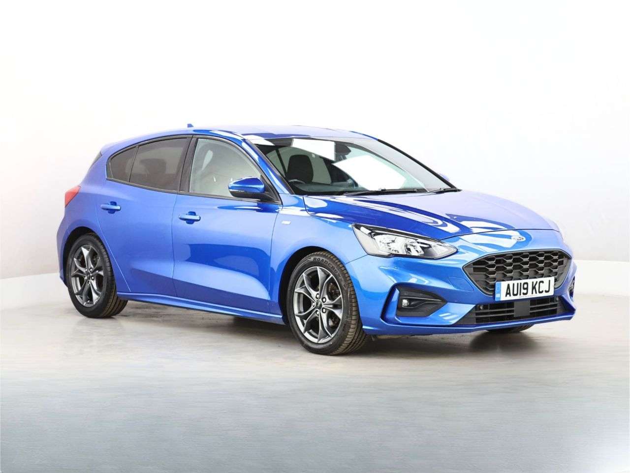 A 2019 FORD FOCUS 1.0T EcoBoost ST-Line Hatchback 5dr Petrol Manual Euro 6 (s/s) (125 ps) A 2019 FORD FOCUS 1.0T EcoBoost ST-Line Hatchback 5dr Petrol Manual Euro 6 (s/s) (125 ps)