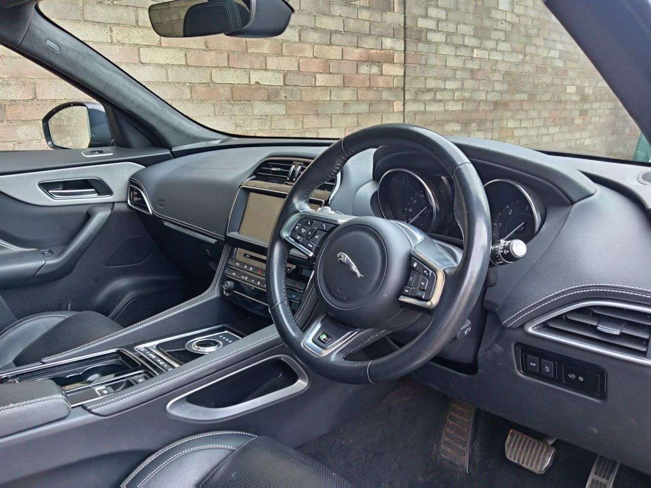 2019 JAGUAR F-PACE 2019 JAGUAR F-PACE