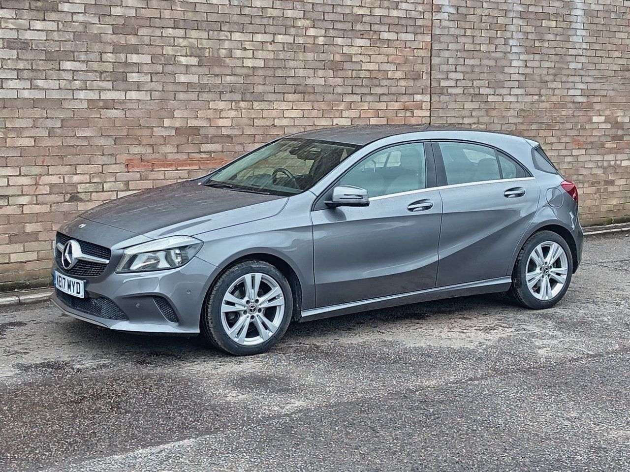 A 2017 MERCEDES-BENZ A CLASS 1.5 A180d Sport (Executive) Hatchback 5dr Diesel Manual Euro 6 (s/s) (109 p A 2017 MERCEDES-BENZ A CLASS 1.5 A180d Sport (Executive) Hatchback 5dr Diesel Manual Euro 6 (s/s) (109 p