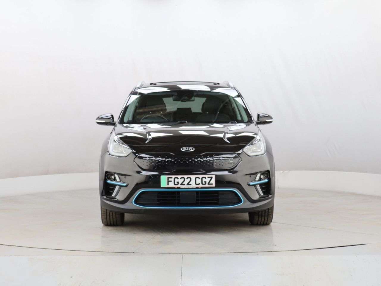 A 2022 KIA NIRO 64kWh 4+ SUV 5dr Electric Auto (201 bhp) A 2022 KIA NIRO 64kWh 4+ SUV 5dr Electric Auto (201 bhp)