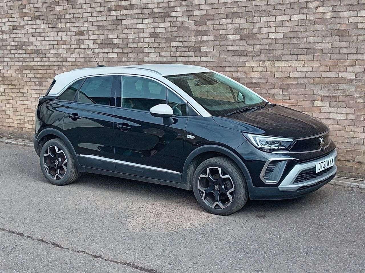 A 2021 VAUXHALL CROSSLAND 1.2 Turbo Ultimate Nav SUV 5dr Petrol Manual Euro 6 (s/s) (130 ps) A 2021 VAUXHALL CROSSLAND 1.2 Turbo Ultimate Nav SUV 5dr Petrol Manual Euro 6 (s/s) (130 ps)
