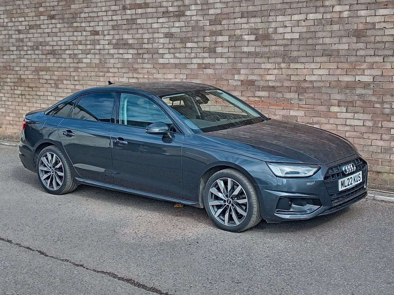 A 2022 AUDI A4 2.0 TFSI 35 Sport Edition Saloon 4dr Petrol Manual Euro 6 (s/s) (150 ps) A 2022 AUDI A4 2.0 TFSI 35 Sport Edition Saloon 4dr Petrol Manual Euro 6 (s/s) (150 ps)