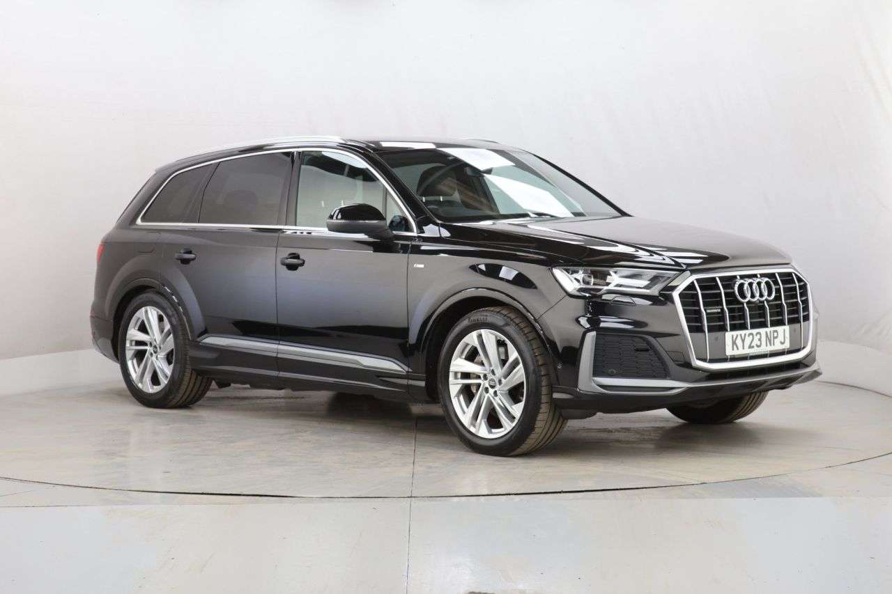 A 2023 AUDI Q7 3.0 TDI V6 50 S line SUV 5dr Diesel Tiptronic quattro Euro 6 (s/s) (286 ps) A 2023 AUDI Q7 3.0 TDI V6 50 S line SUV 5dr Diesel Tiptronic quattro Euro 6 (s/s) (286 ps)