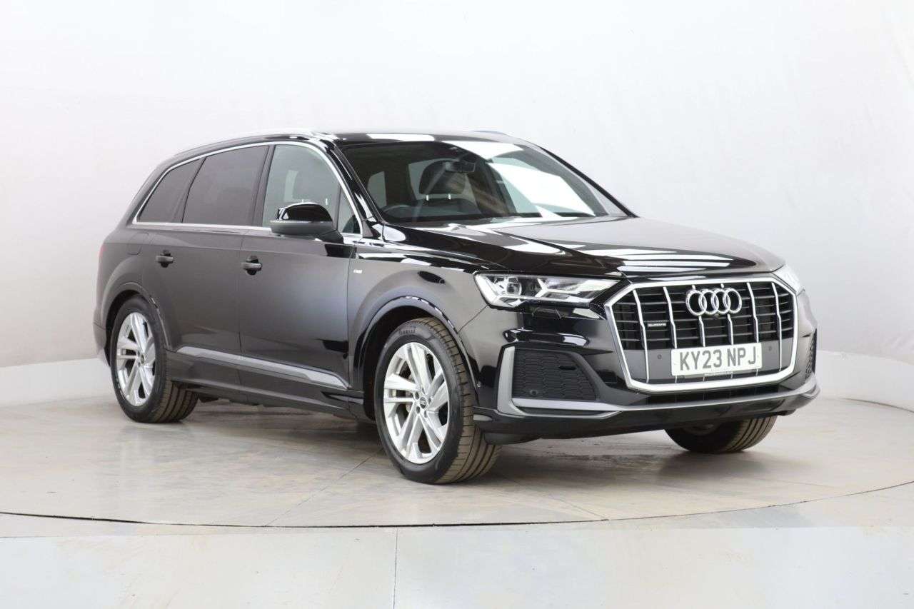 A 2023 AUDI Q7 3.0 TDI V6 50 S line SUV 5dr Diesel Tiptronic quattro Euro 6 (s/s) (286 ps) A 2023 AUDI Q7 3.0 TDI V6 50 S line SUV 5dr Diesel Tiptronic quattro Euro 6 (s/s) (286 ps)