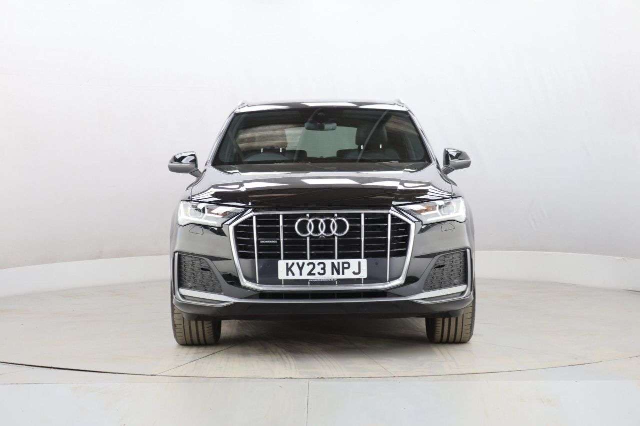 A 2023 AUDI Q7 3.0 TDI V6 50 S line SUV 5dr Diesel Tiptronic quattro Euro 6 (s/s) (286 ps) A 2023 AUDI Q7 3.0 TDI V6 50 S line SUV 5dr Diesel Tiptronic quattro Euro 6 (s/s) (286 ps)