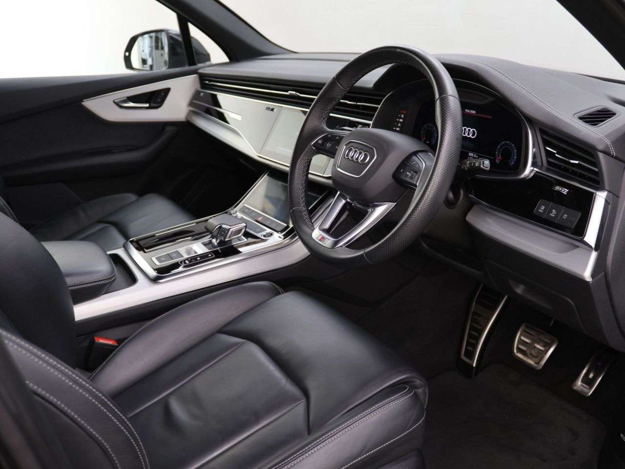 2023 AUDI Q7 2023 AUDI Q7