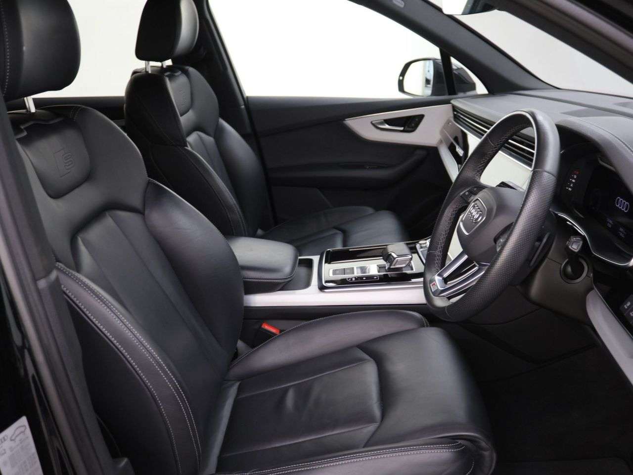 2023 AUDI Q7 2023 AUDI Q7