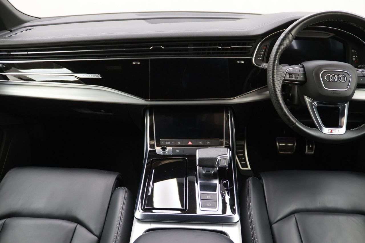 2023 AUDI Q7 2023 AUDI Q7