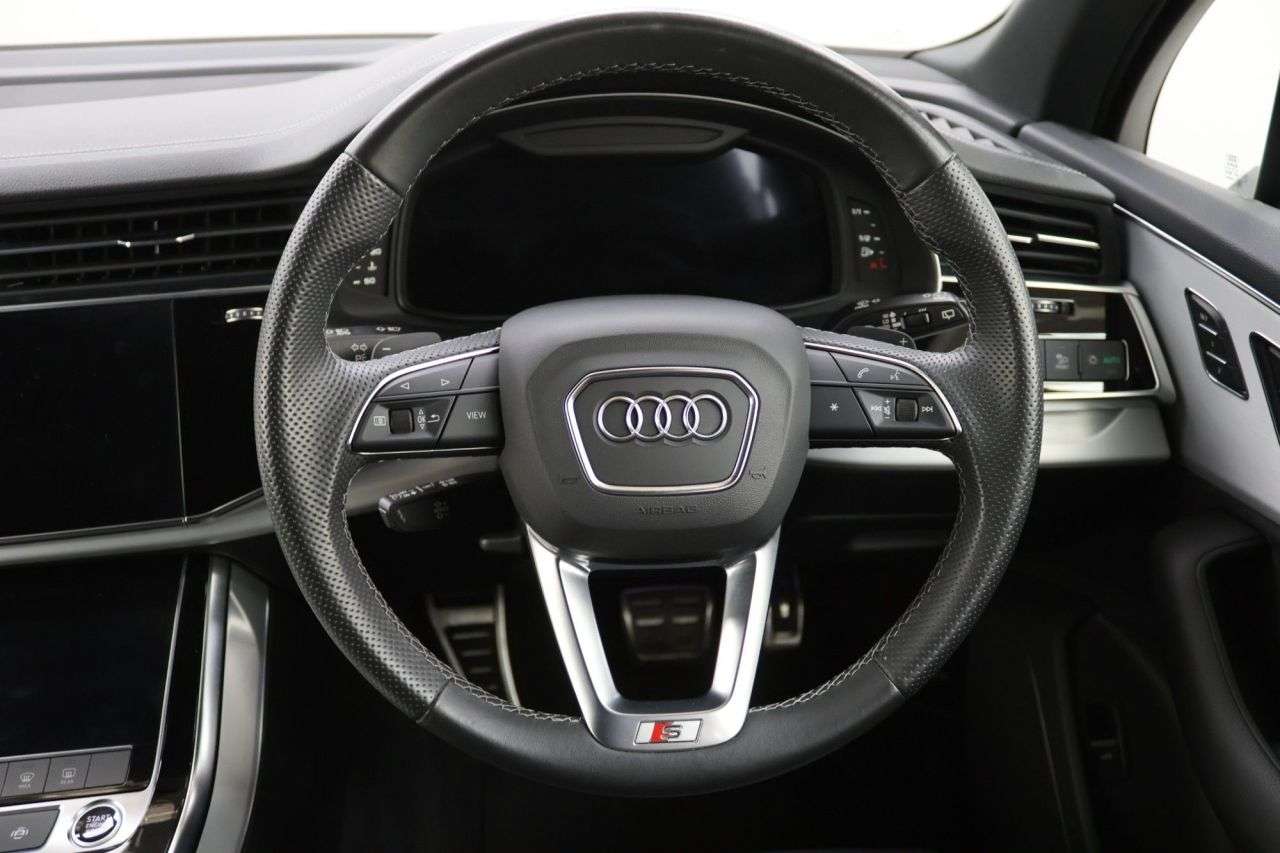 2023 AUDI Q7 2023 AUDI Q7