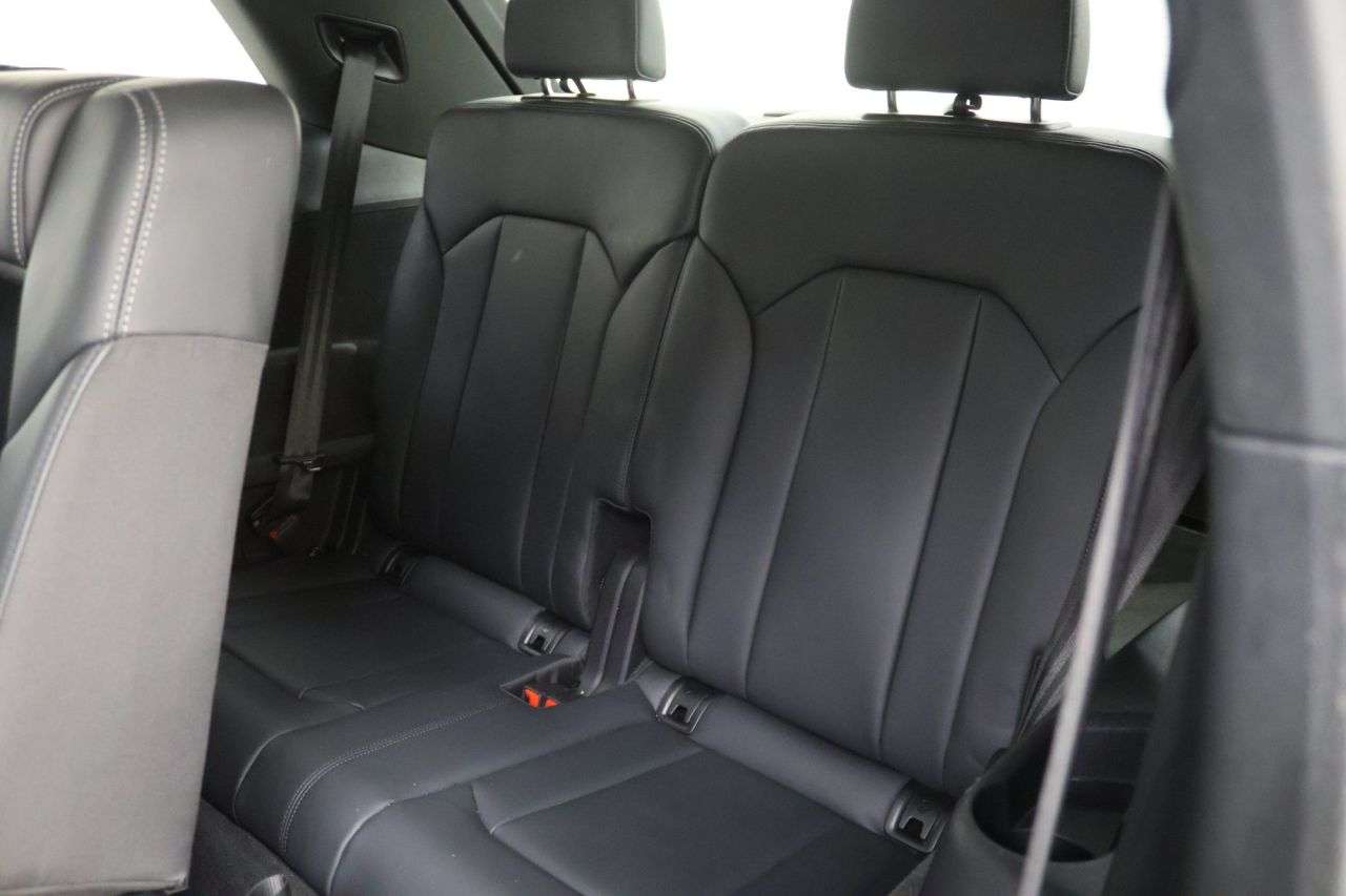 2023 AUDI Q7 2023 AUDI Q7