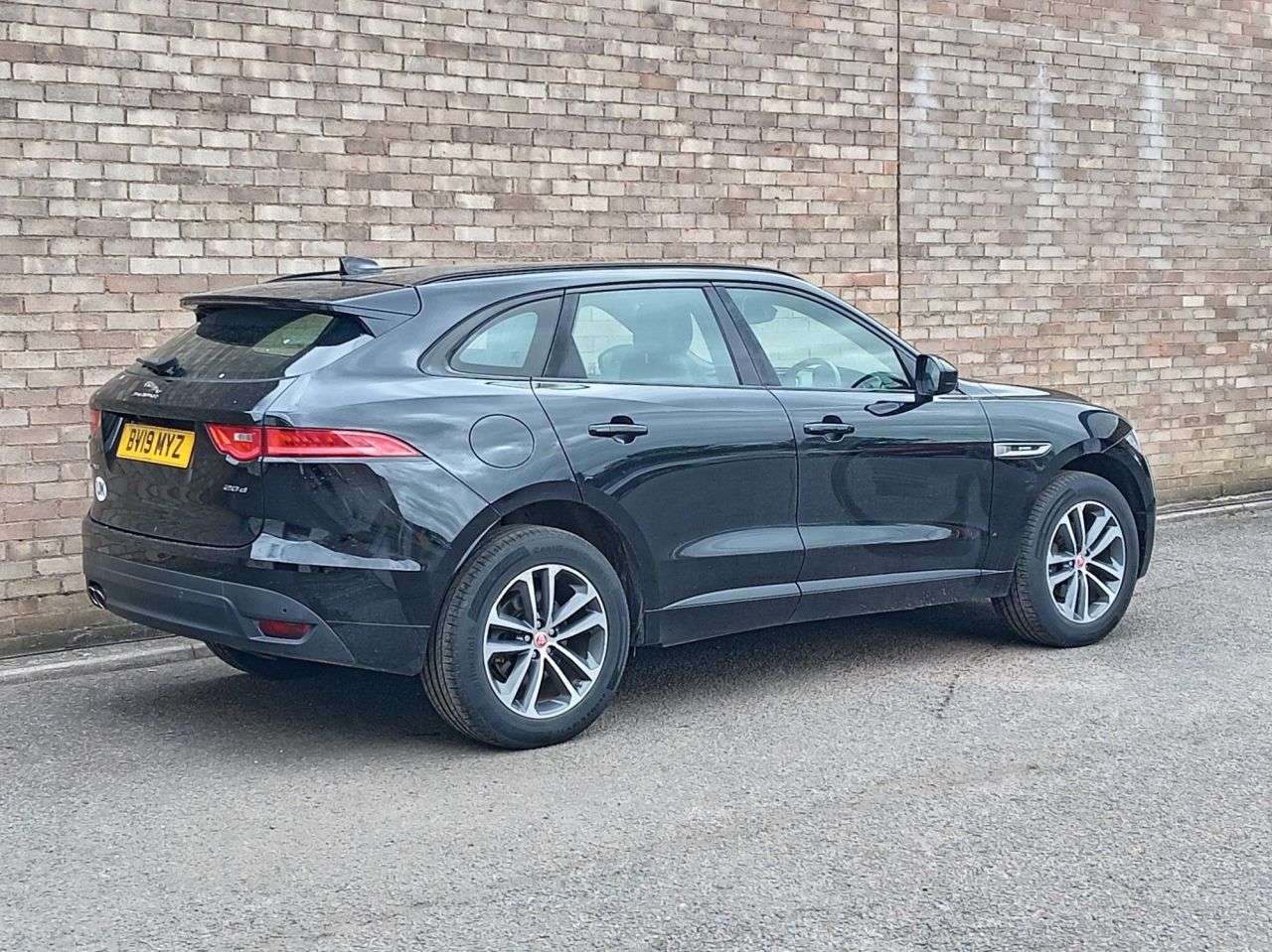 2019 JAGUAR F-PACE 2019 JAGUAR F-PACE