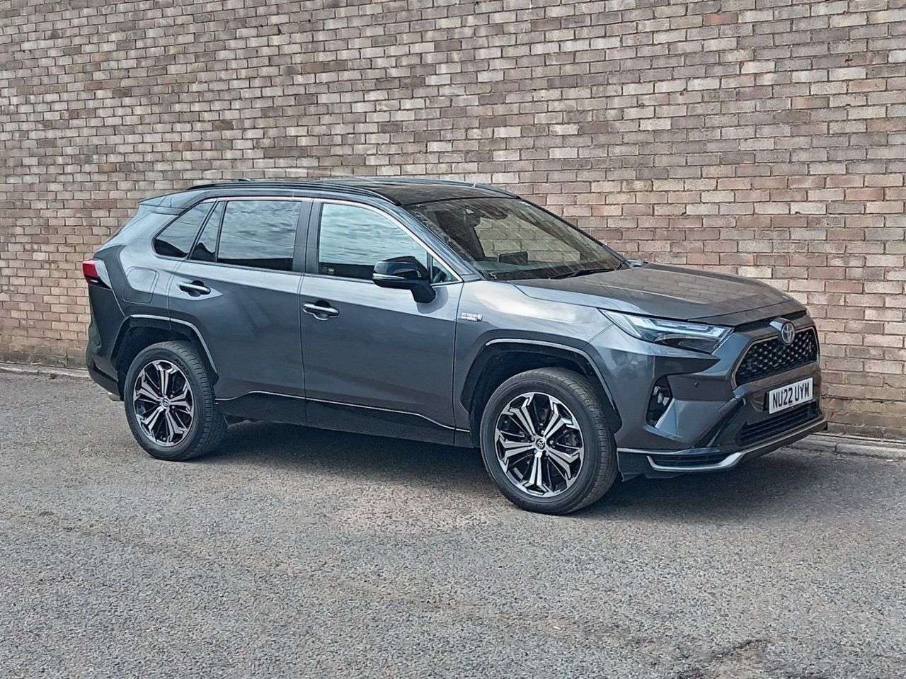 A 2022 TOYOTA RAV4 2.5 VVT 18.1kWh Dynamic SUV 5dr Petrol Plug-in Hybrid CVT 4WD Euro 6 (s/s) A 2022 TOYOTA RAV4 2.5 VVT 18.1kWh Dynamic SUV 5dr Petrol Plug-in Hybrid CVT 4WD Euro 6 (s/s)