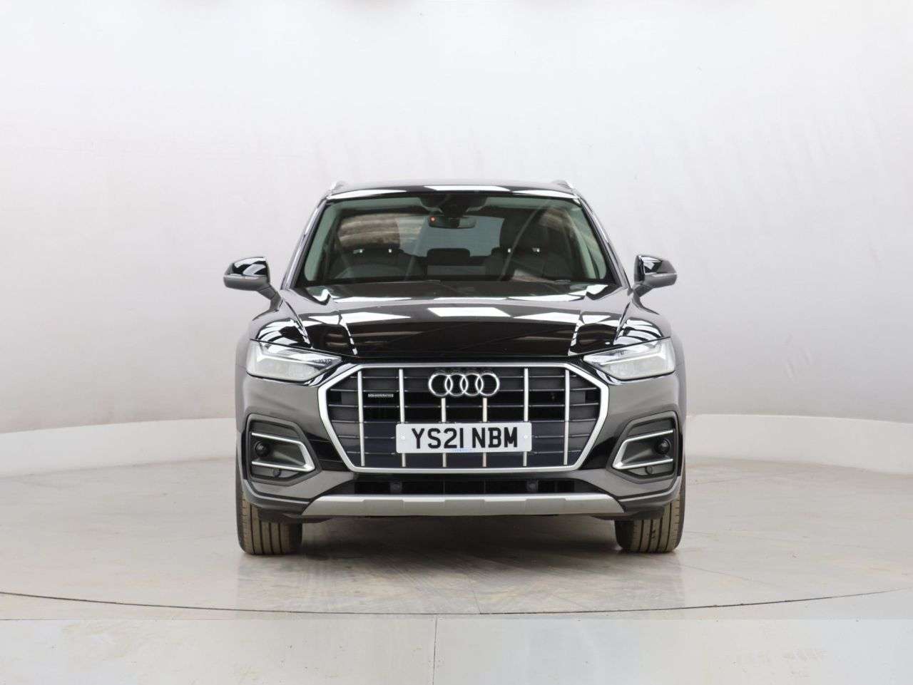 A 2021 AUDI Q5 2.0 TDI 40 Sport SUV 5dr Diesel S Tronic quattro Euro 6 (s/s) (204 ps) A 2021 AUDI Q5 2.0 TDI 40 Sport SUV 5dr Diesel S Tronic quattro Euro 6 (s/s) (204 ps)