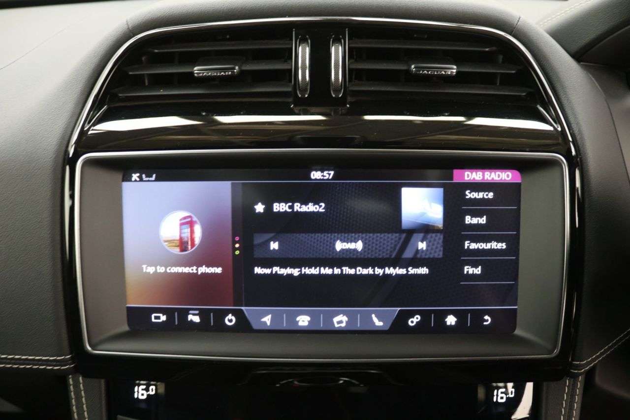 2019 JAGUAR F-PACE 2019 JAGUAR F-PACE
