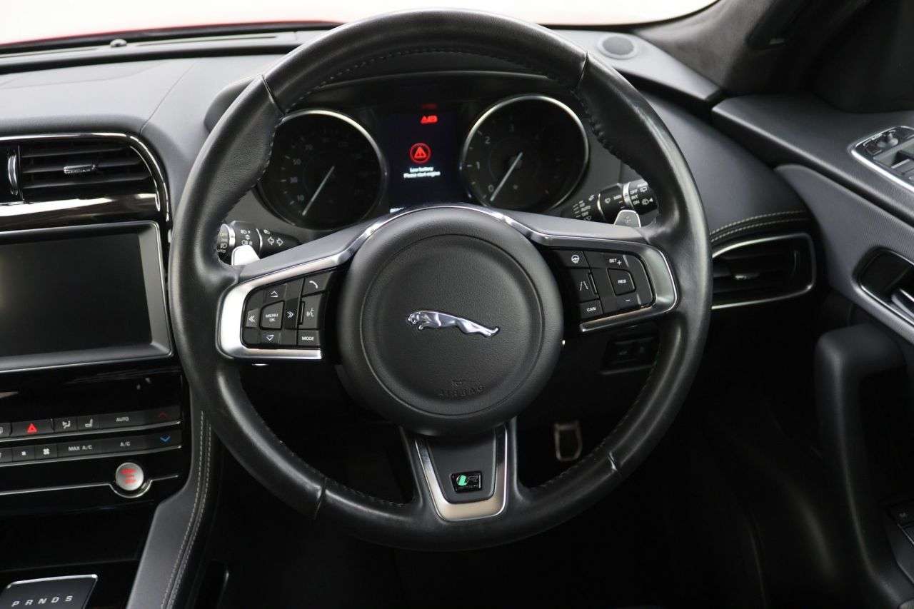 2019 JAGUAR F-PACE 2019 JAGUAR F-PACE