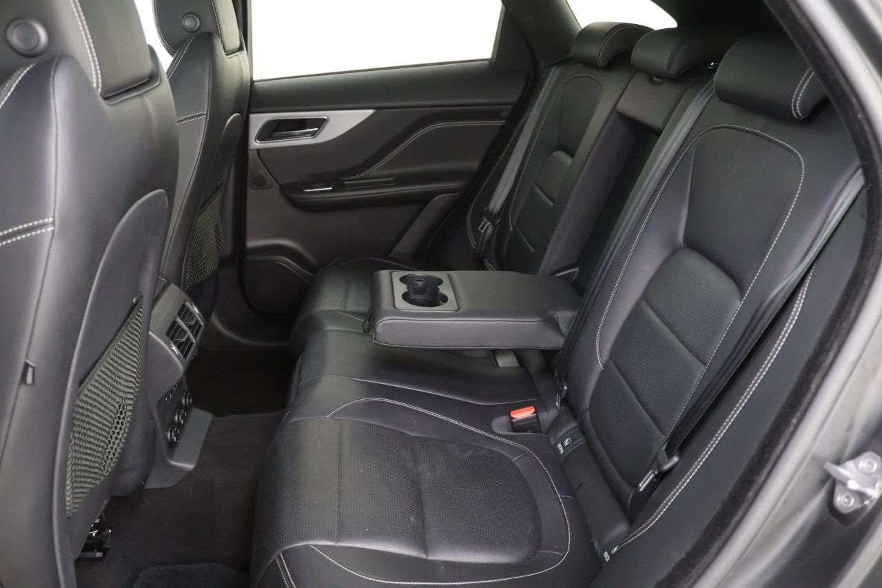 2019 JAGUAR F-PACE 2019 JAGUAR F-PACE
