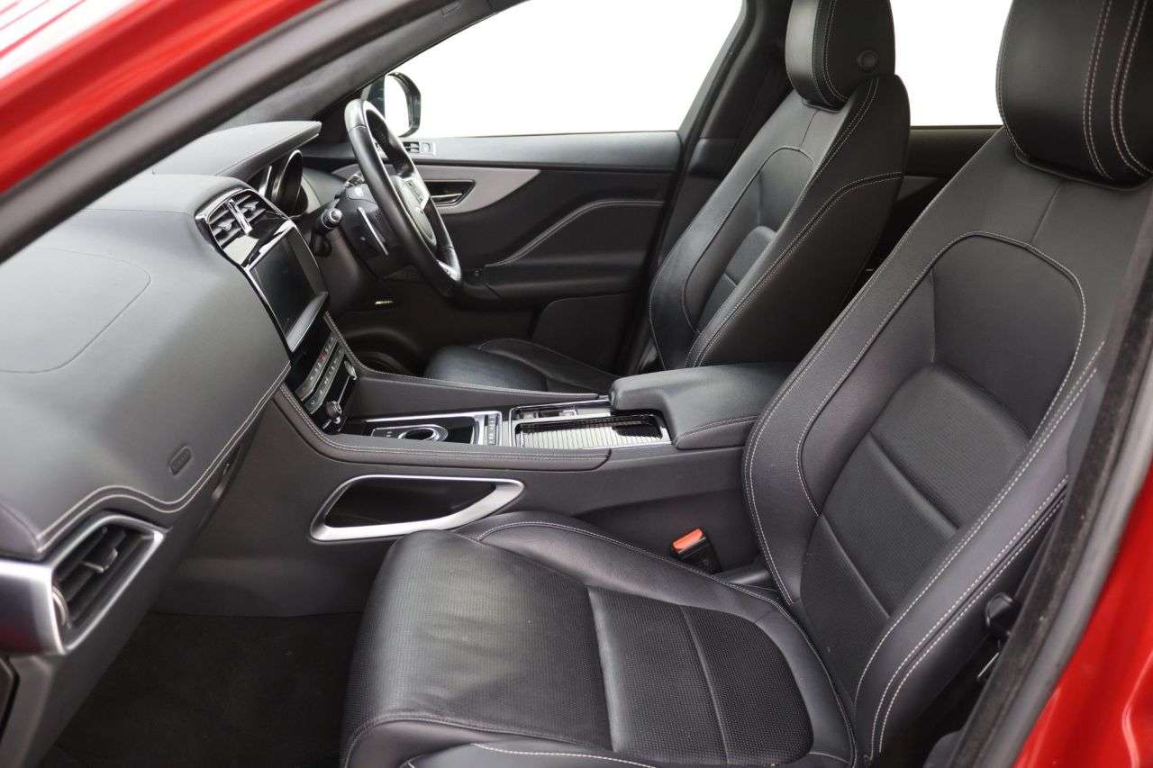 2019 JAGUAR F-PACE 2019 JAGUAR F-PACE