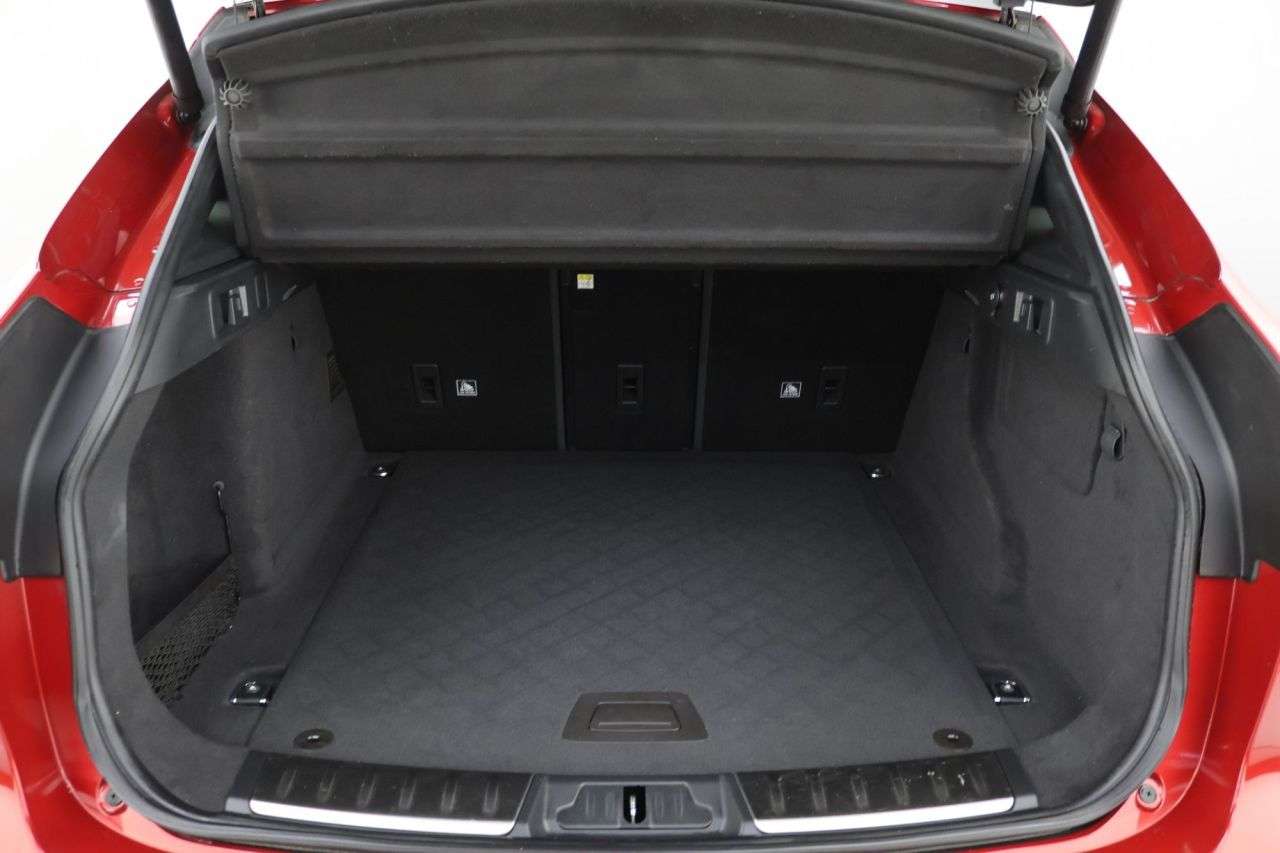 2019 JAGUAR F-PACE 2019 JAGUAR F-PACE