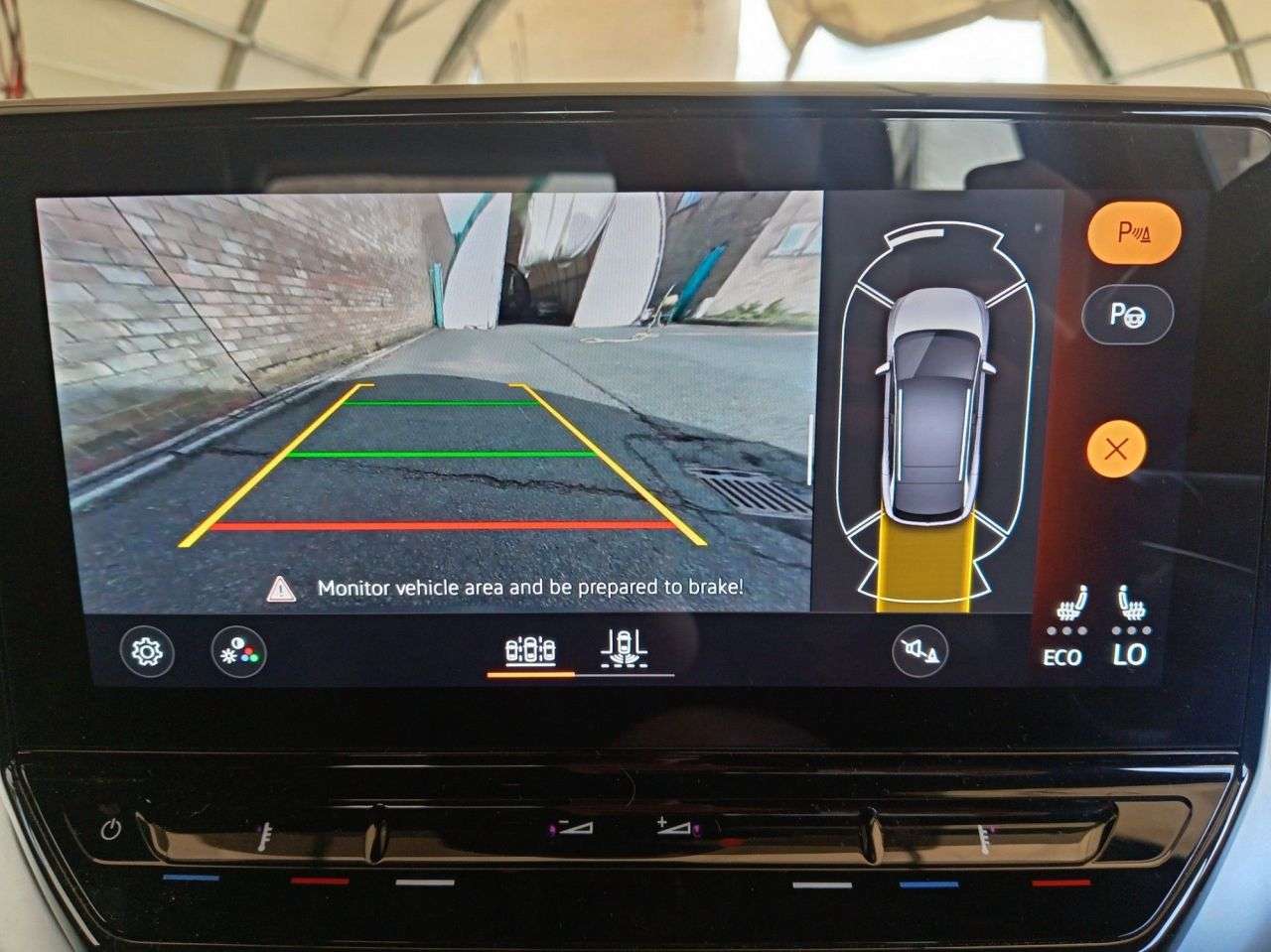 A 2022 VOLKSWAGEN ID4 Pure 52kWh Life SUV 5dr Electric Auto (148 ps) A 2022 VOLKSWAGEN ID4 Pure 52kWh Life SUV 5dr Electric Auto (148 ps)