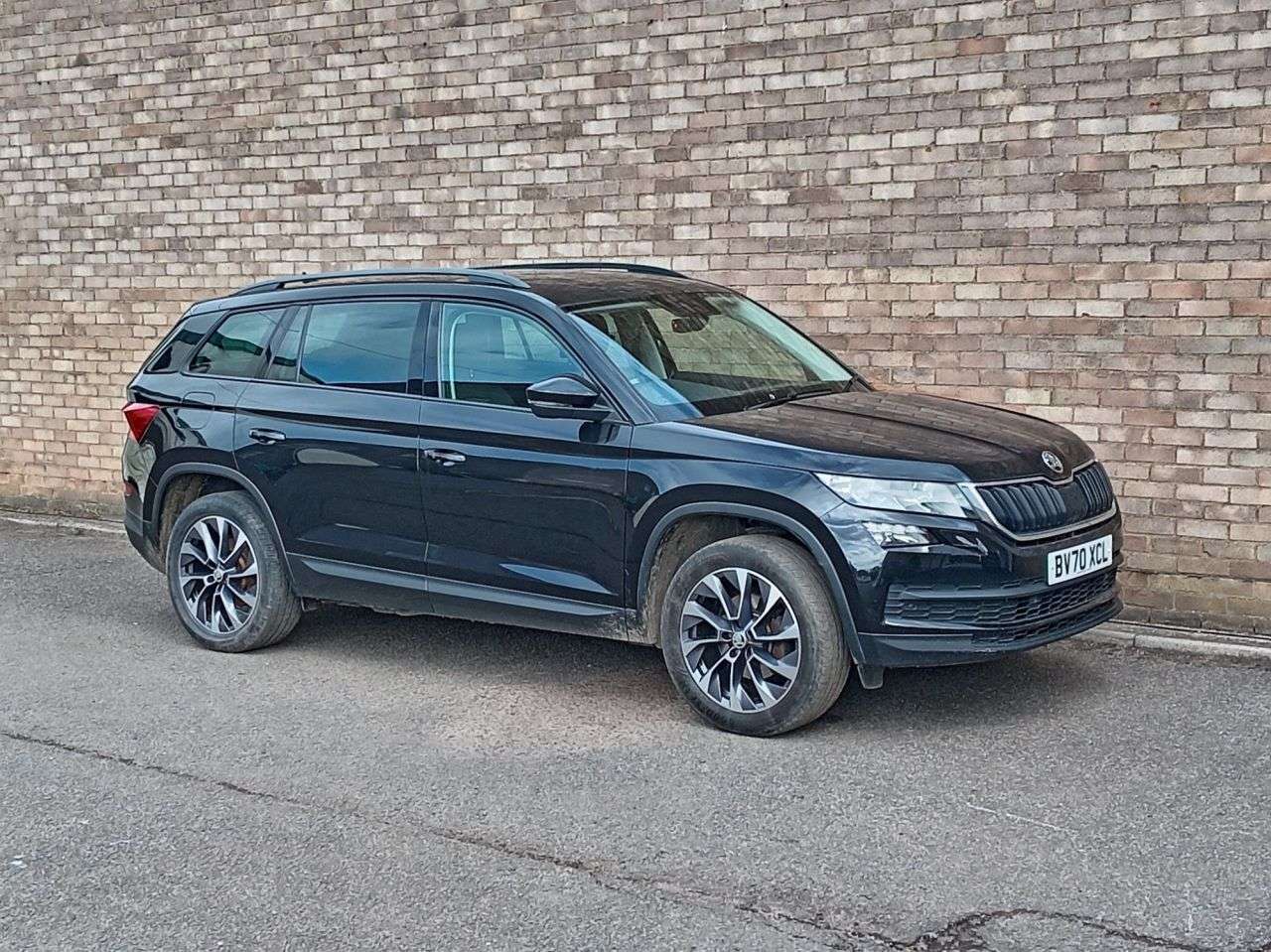 A 2020 SKODA KODIAQ 1.5 TSI ACT SE Drive SUV 5dr Petrol Manual Euro 6 (s/s) (7 Seat) (150 ps) A 2020 SKODA KODIAQ 1.5 TSI ACT SE Drive SUV 5dr Petrol Manual Euro 6 (s/s) (7 Seat) (150 ps)