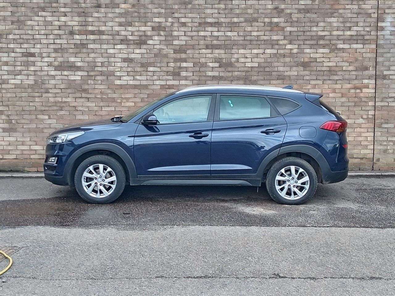 A 2018 HYUNDAI TUCSON 1.6 GDi Blue Drive SE Nav SUV 5dr Petrol Manual Euro 6 (s/s) (132 ps) A 2018 HYUNDAI TUCSON 1.6 GDi Blue Drive SE Nav SUV 5dr Petrol Manual Euro 6 (s/s) (132 ps)