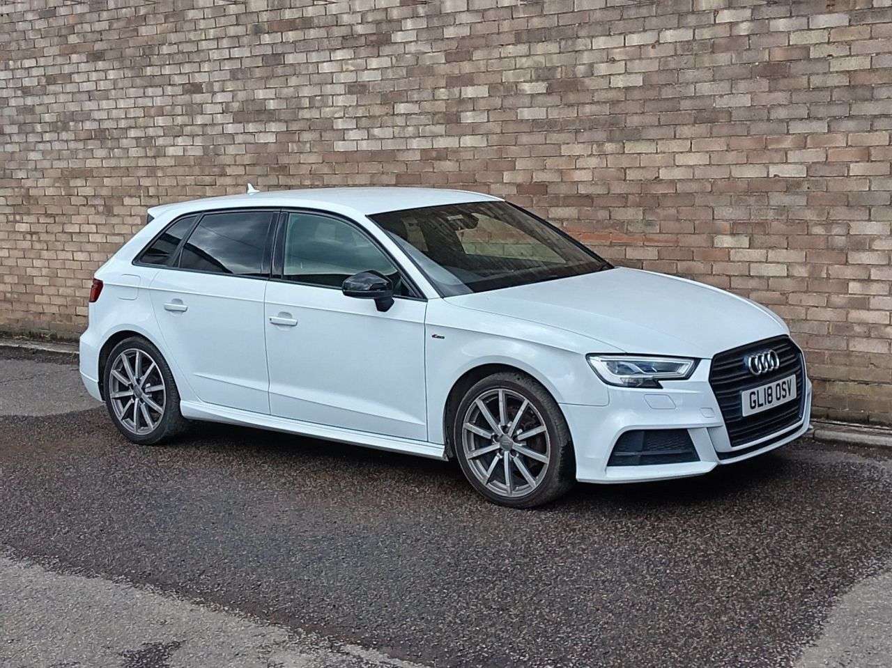 A 2018 AUDI A3 1.5 TFSI CoD Black Edition Sportback 5dr Petrol Manual Euro 6 (s/s) (150 ps A 2018 AUDI A3 1.5 TFSI CoD Black Edition Sportback 5dr Petrol Manual Euro 6 (s/s) (150 ps