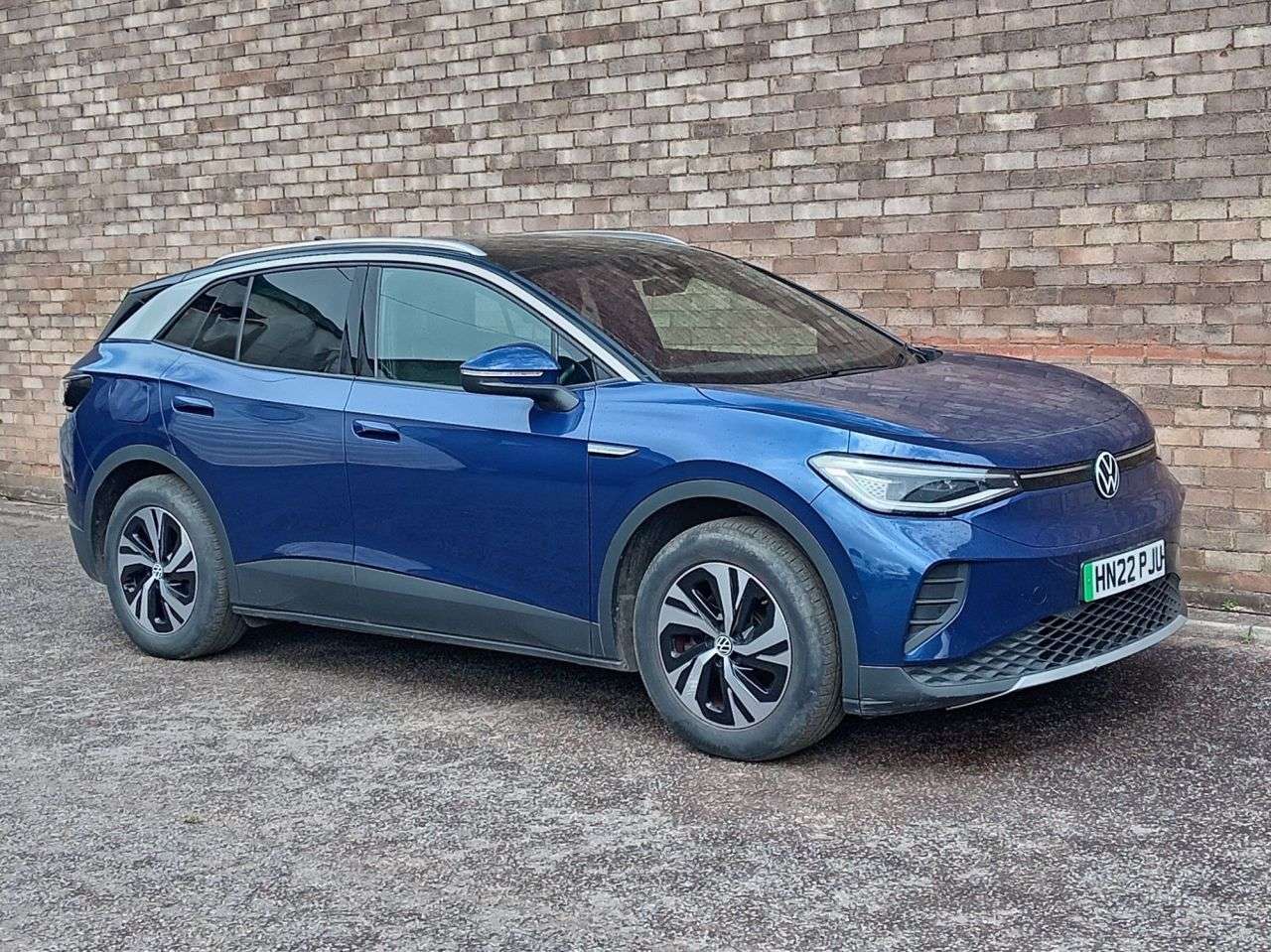 A 2022 VOLKSWAGEN ID4 Pure Performance 52kWh Style SUV 5dr Electric Auto (170 ps) A 2022 VOLKSWAGEN ID4 Pure Performance 52kWh Style SUV 5dr Electric Auto (170 ps)