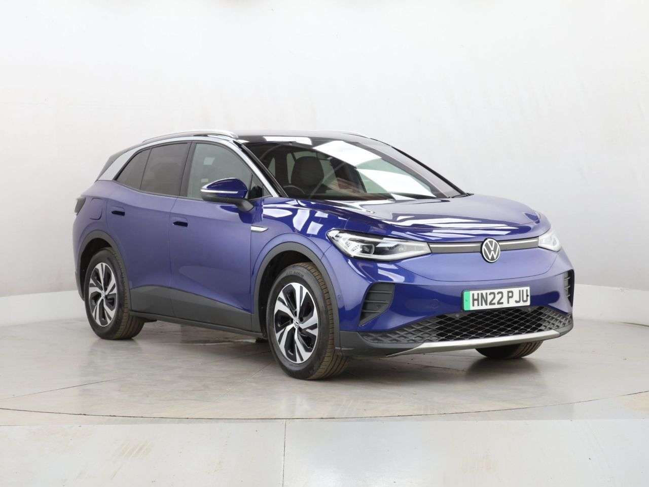 A 2022 VOLKSWAGEN ID4 Pure Performance 52kWh Style SUV 5dr Electric Auto (170 ps) A 2022 VOLKSWAGEN ID4 Pure Performance 52kWh Style SUV 5dr Electric Auto (170 ps)