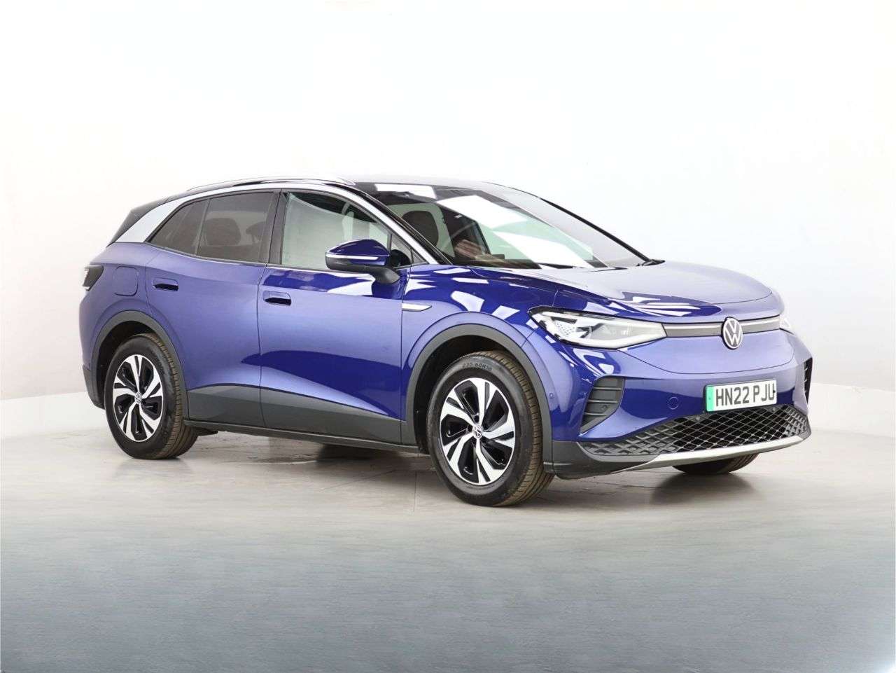 A 2022 VOLKSWAGEN ID4 Pure Performance 52kWh Style SUV 5dr Electric Auto (170 ps) A 2022 VOLKSWAGEN ID4 Pure Performance 52kWh Style SUV 5dr Electric Auto (170 ps)