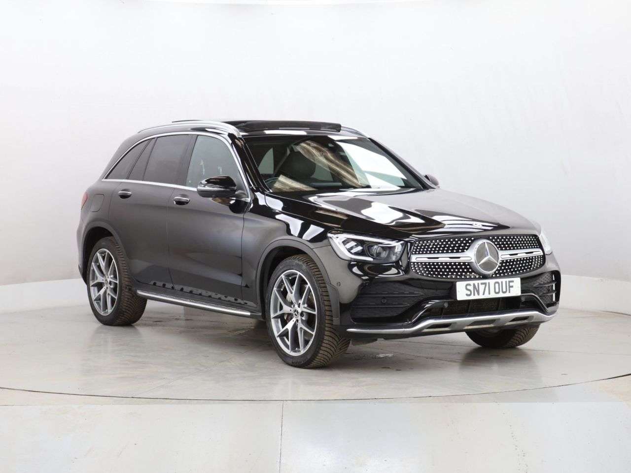 A 2022 MERCEDES-BENZ GLC CLASS 2.0 GLC300d AMG Line (Premium Plus) SUV 5dr Diesel G-Tronic+ 4MATIC Euro 6 A 2022 MERCEDES-BENZ GLC CLASS 2.0 GLC300d AMG Line (Premium Plus) SUV 5dr Diesel G-Tronic+ 4MATIC Euro 6