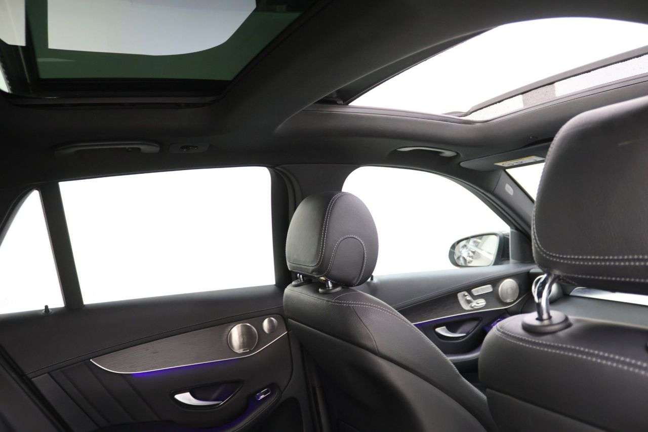 A 2022 MERCEDES-BENZ GLC CLASS 2.0 GLC300d AMG Line (Premium Plus) SUV 5dr Diesel G-Tronic+ 4MATIC Euro 6 A 2022 MERCEDES-BENZ GLC CLASS 2.0 GLC300d AMG Line (Premium Plus) SUV 5dr Diesel G-Tronic+ 4MATIC Euro 6
