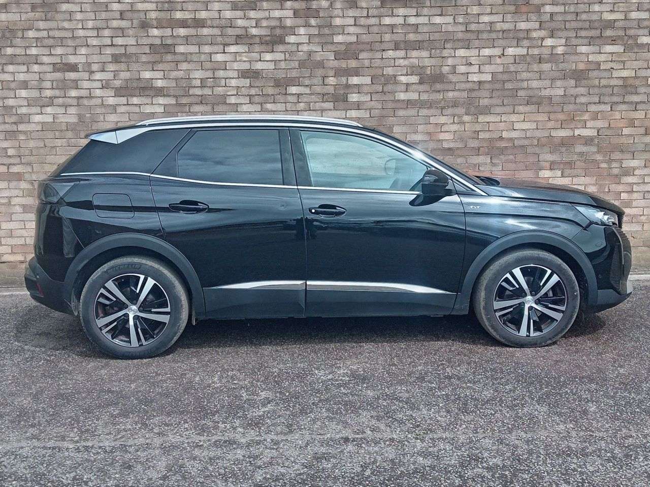 A 2021 PEUGEOT 3008 1.5 BlueHDi GT SUV 5dr Diesel Manual Euro 6 (s/s) (130 ps) A 2021 PEUGEOT 3008 1.5 BlueHDi GT SUV 5dr Diesel Manual Euro 6 (s/s) (130 ps)