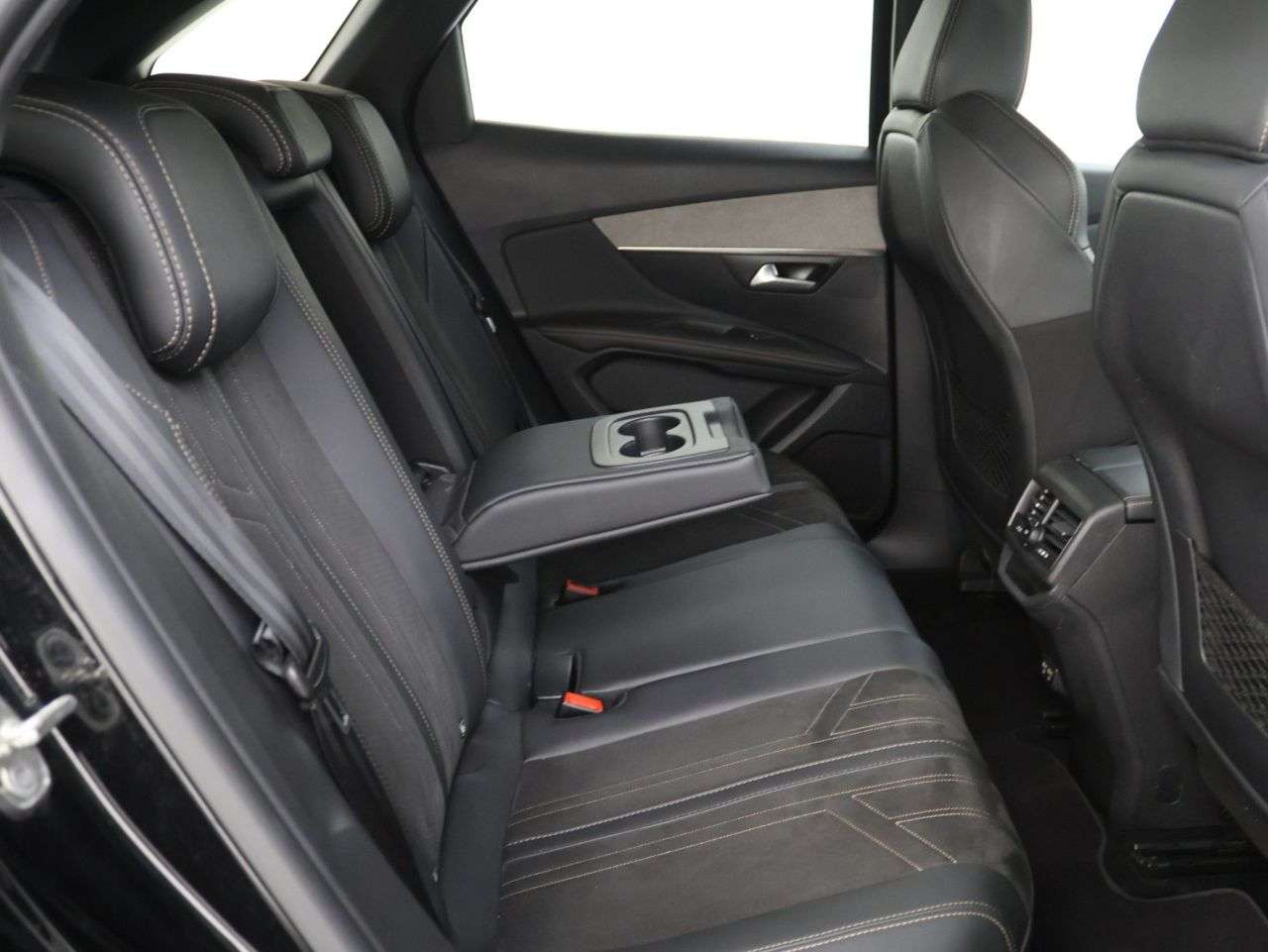 2021 PEUGEOT 3008 2021 PEUGEOT 3008