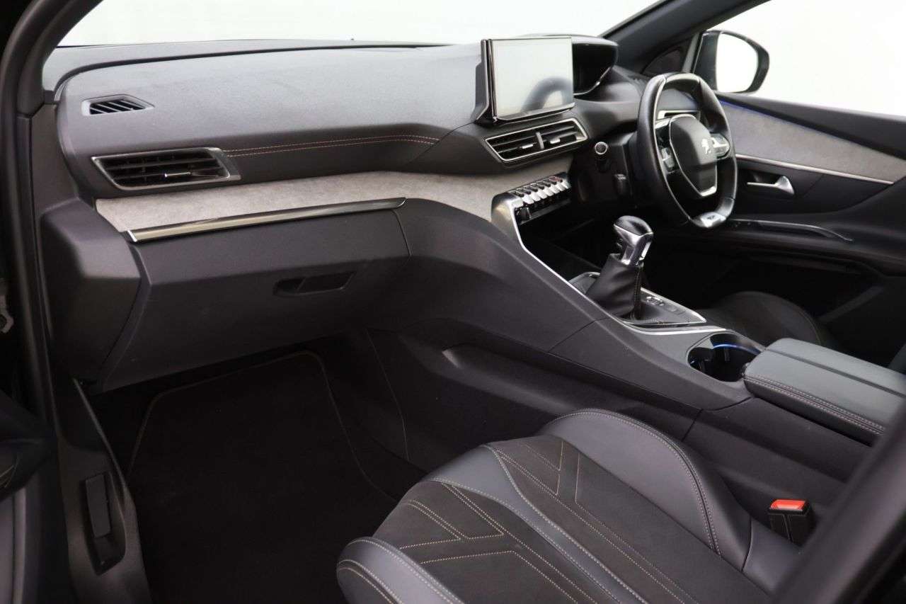 2021 PEUGEOT 3008 2021 PEUGEOT 3008