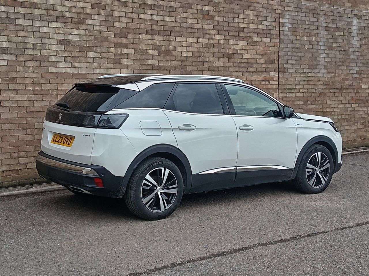 2023 PEUGEOT 3008 2023 PEUGEOT 3008