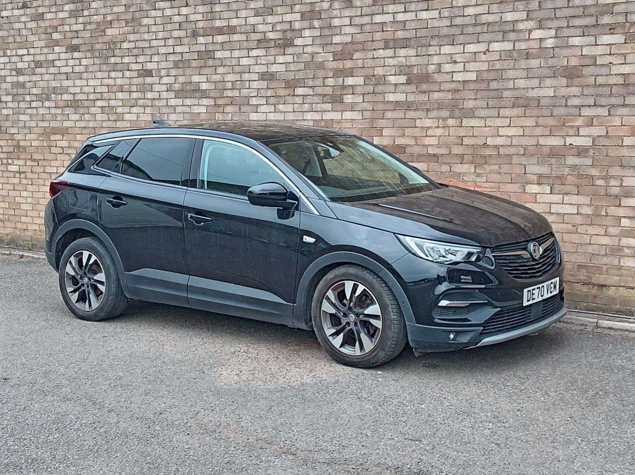 A 2020 VAUXHALL GRANDLAND X 1.2 Turbo SRi Nav SUV 5dr Petrol Manual Euro 6 (s/s) (130 ps) A 2020 VAUXHALL GRANDLAND X 1.2 Turbo SRi Nav SUV 5dr Petrol Manual Euro 6 (s/s) (130 ps)