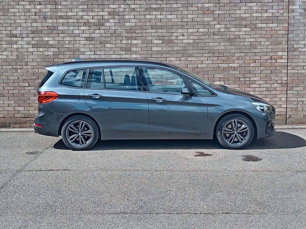 A 2019 BMW 2 SERIES GRAN TOURER 2.0 218d Sport MPV 5dr Diesel Auto Euro 6 (s/s) (150 ps) A 2019 BMW 2 SERIES GRAN TOURER 2.0 218d Sport MPV 5dr Diesel Auto Euro 6 (s/s) (150 ps)