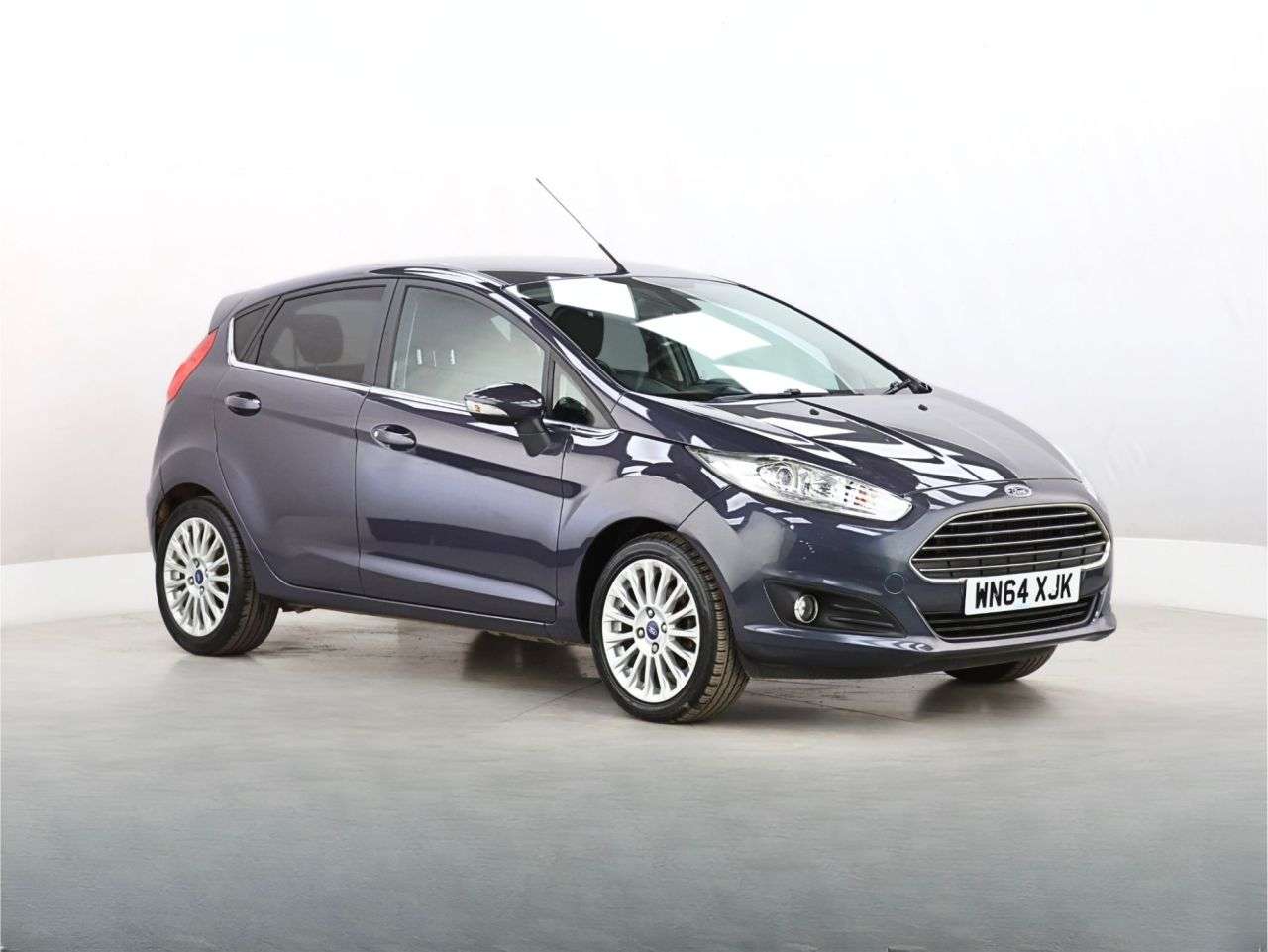 A 2014 FORD FIESTA 1.0T EcoBoost Titanium Hatchback 5dr Petrol Manual Euro 5 (s/s) (125 ps) Ha A 2014 FORD FIESTA 1.0T EcoBoost Titanium Hatchback 5dr Petrol Manual Euro 5 (s/s) (125 ps) Ha