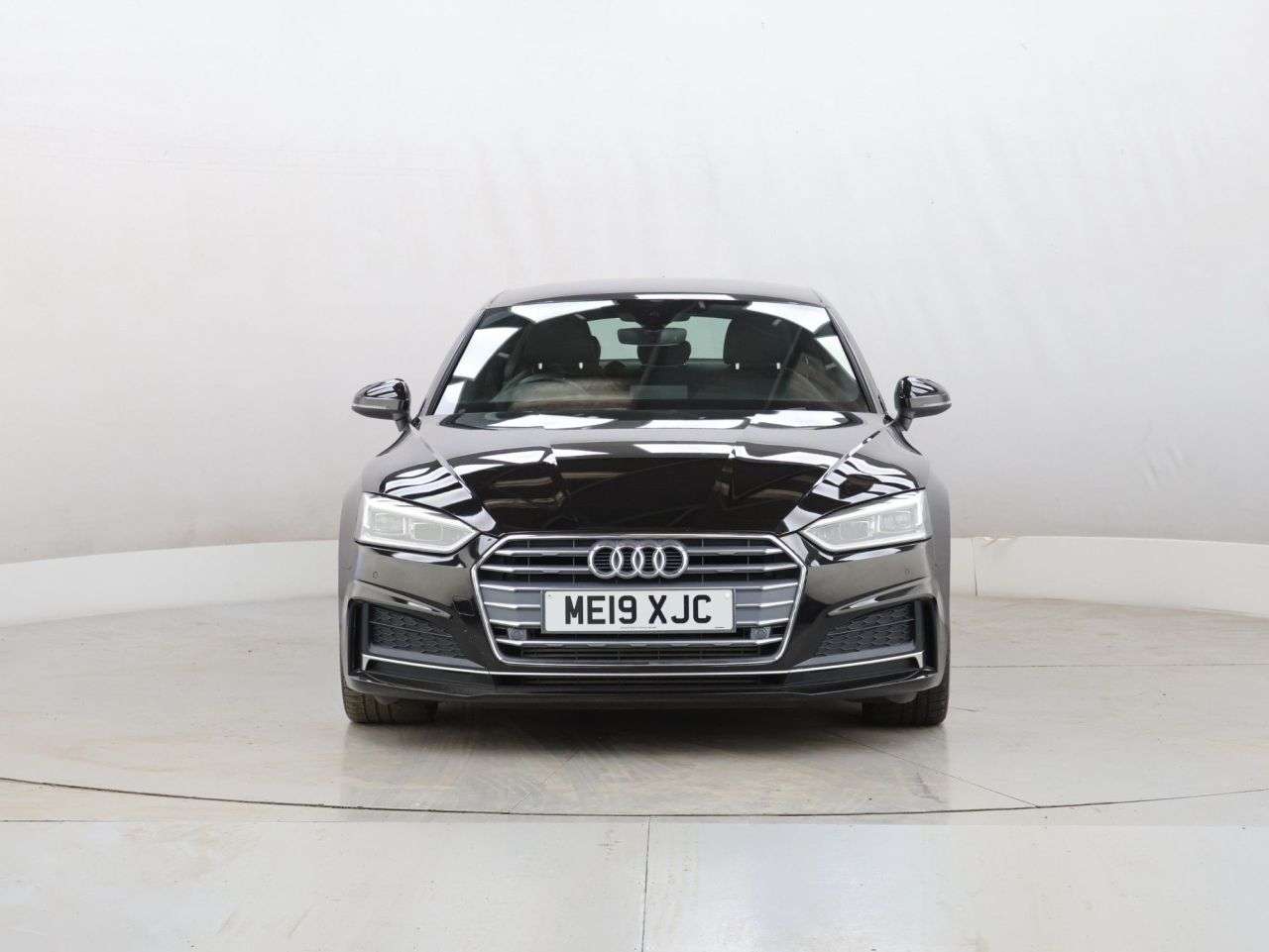 A 2019 AUDI A5 2.0 TFSI 35 S line Sportback 5dr Petrol S Tronic Euro 6 (s/s) (150 ps) A 2019 AUDI A5 2.0 TFSI 35 S line Sportback 5dr Petrol S Tronic Euro 6 (s/s) (150 ps)