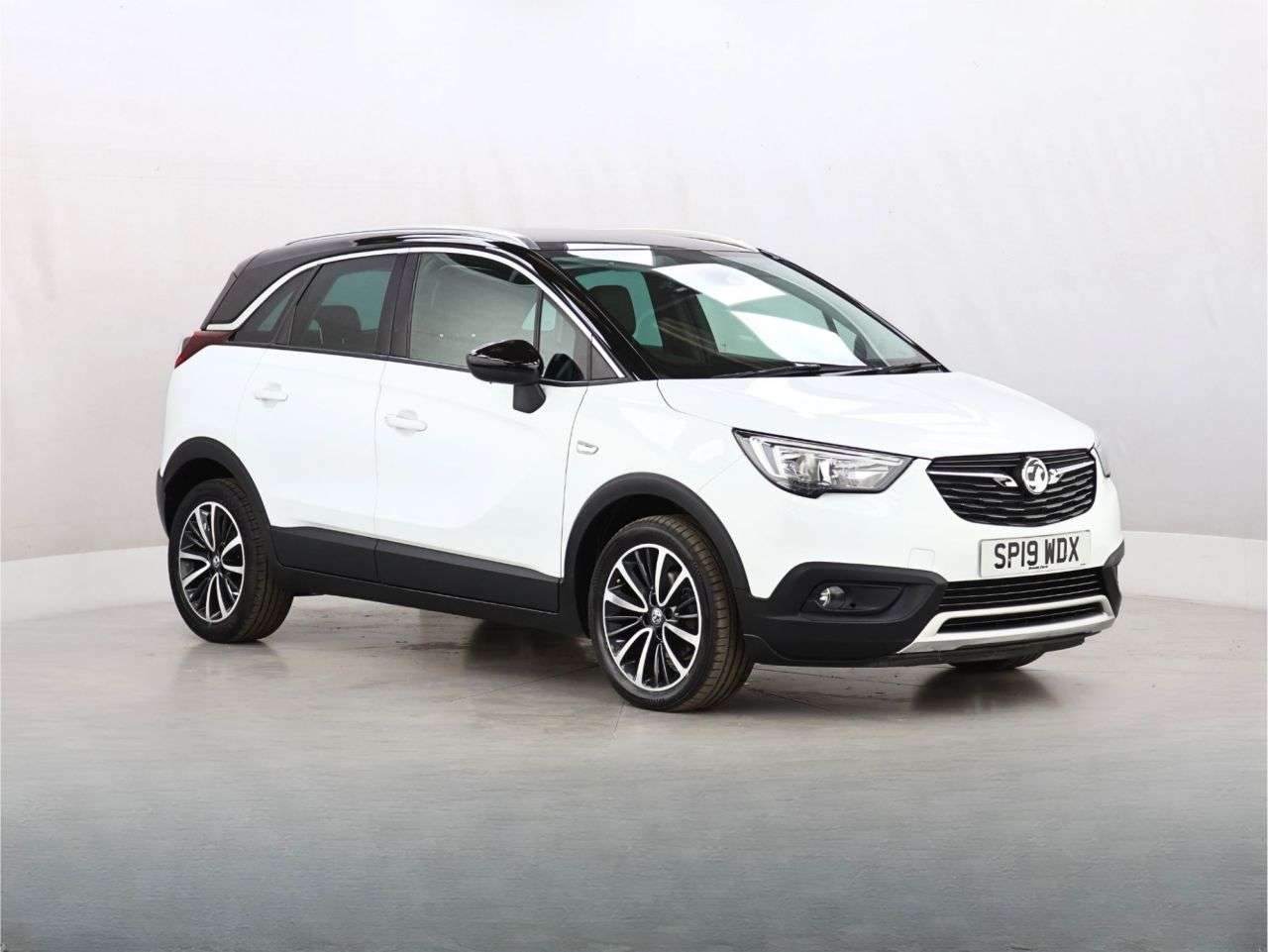 A 2019 VAUXHALL CROSSLAND X 1.2 Turbo GPF Elite Nav SUV 5dr Petrol Auto Euro 6 (s/s) (110 ps) A 2019 VAUXHALL CROSSLAND X 1.2 Turbo GPF Elite Nav SUV 5dr Petrol Auto Euro 6 (s/s) (110 ps)