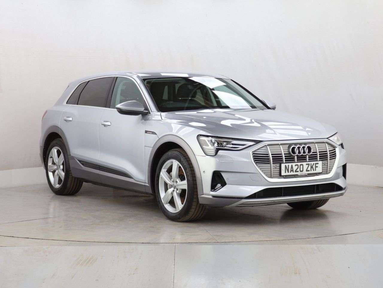 A 2020 AUDI E-TRON 50 Technik SUV 5dr Electric Auto quattro 71.2kWh (313 ps) A 2020 AUDI E-TRON 50 Technik SUV 5dr Electric Auto quattro 71.2kWh (313 ps)