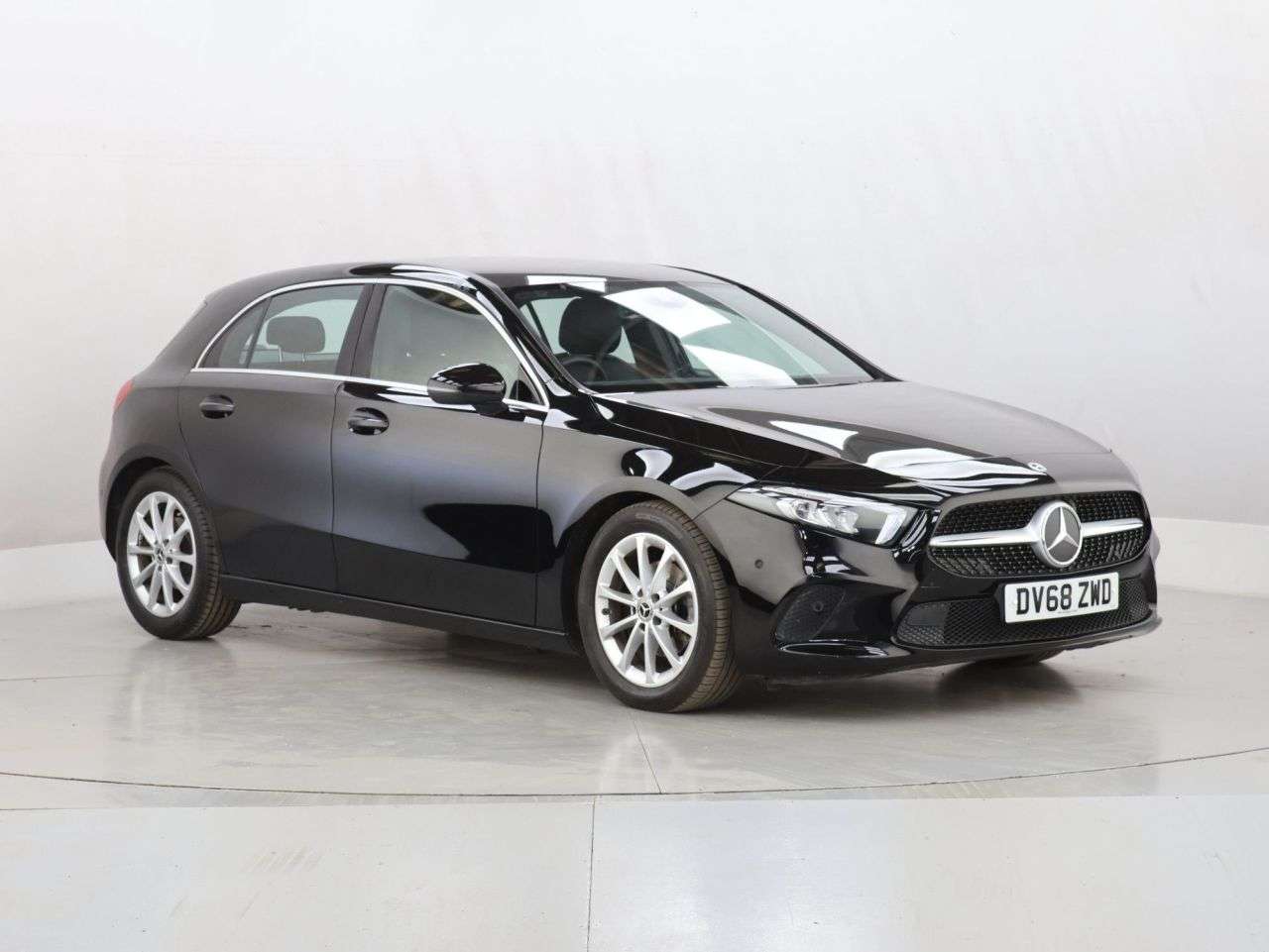 A 2018 MERCEDES-BENZ A CLASS 1.5 A180d Sport (Executive) Hatchback 5dr Diesel 7G-DCT Euro 6 (s/s) (116 p A 2018 MERCEDES-BENZ A CLASS 1.5 A180d Sport (Executive) Hatchback 5dr Diesel 7G-DCT Euro 6 (s/s) (116 p