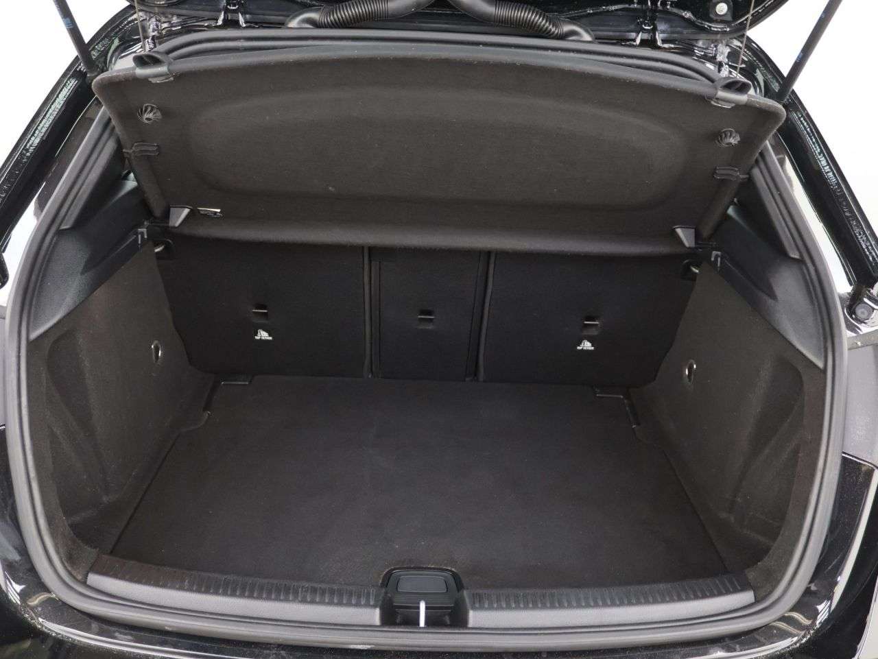 2018 MERCEDES-BENZ A CLASS 2018 MERCEDES-BENZ A CLASS