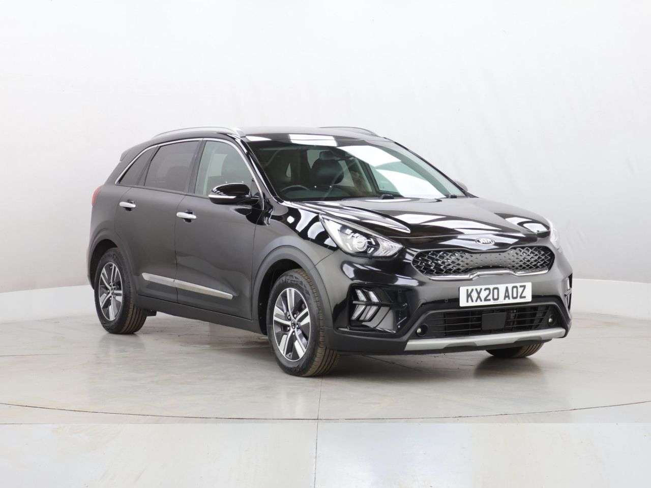 A 2020 KIA NIRO 1.6 GDi 8.9kWh 3 SUV 5dr Petrol Plug-in Hybrid DCT Euro 6 (s/s) (139 bhp) A 2020 KIA NIRO 1.6 GDi 8.9kWh 3 SUV 5dr Petrol Plug-in Hybrid DCT Euro 6 (s/s) (139 bhp)